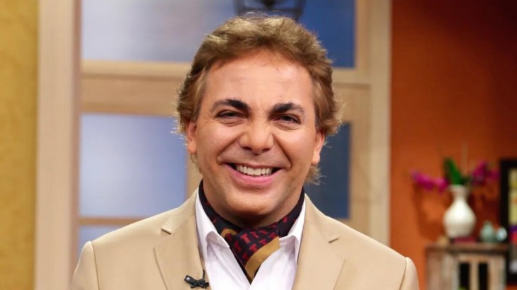 Cristian Castro se mostró con su nueva pareja
