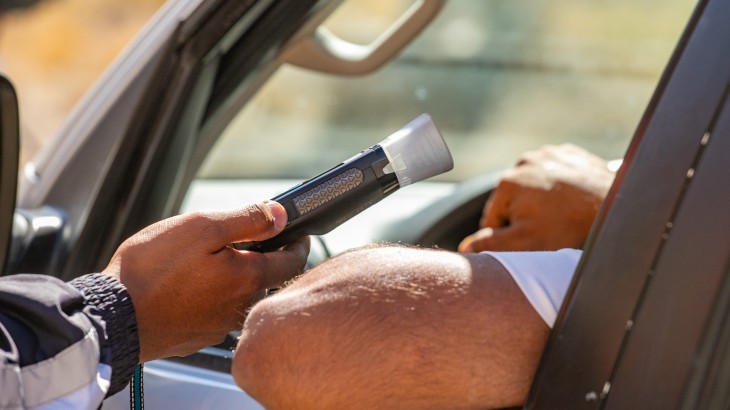 Chocaron en Chacras de Coria y terminaron detenidos: ambos manejaban alcoholizados