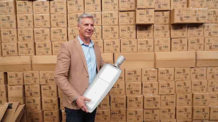 Molero anunció la compra récord de luminarias LED y el reconocimiento provincial por transparencia tecnológica