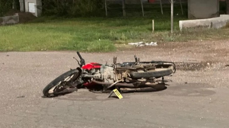 Murió un motociclista tras perder el control en la Ruta 143 en General Alvear