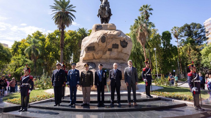 Ulpiano Suarez honró a los héroes de Malvinas con dos emotivos actos