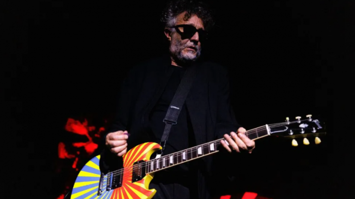 Fito Páez sacudió el Arena Maipú en un regreso cargado de rock