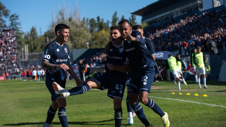 Independiente Rivadavia recibe a Deportivo La Guaira por la Libertadores: hora, TV y formaciones